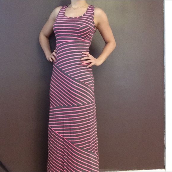 Soprano Dresses & Skirts - BLACK FRIDAY SALE New Striped Maxi dress